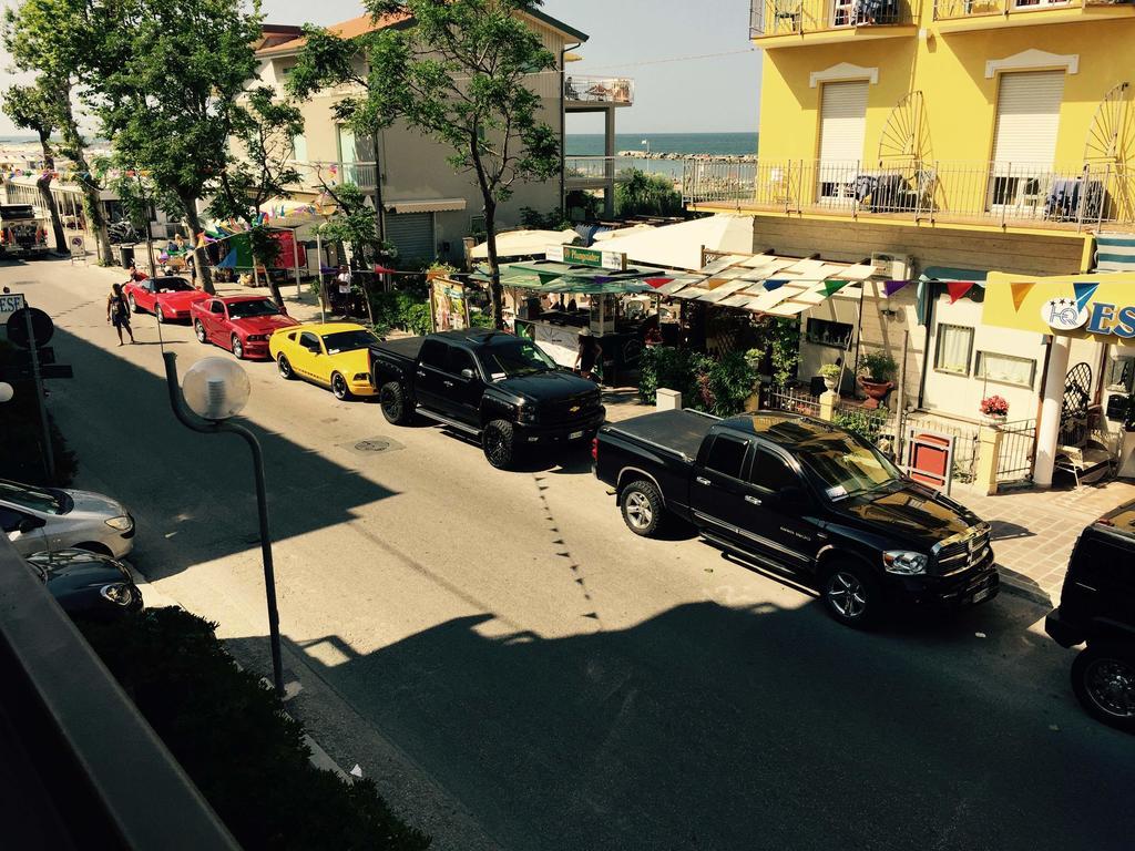 Hotel Acapulco Viserbella di Rimini Buitenkant foto