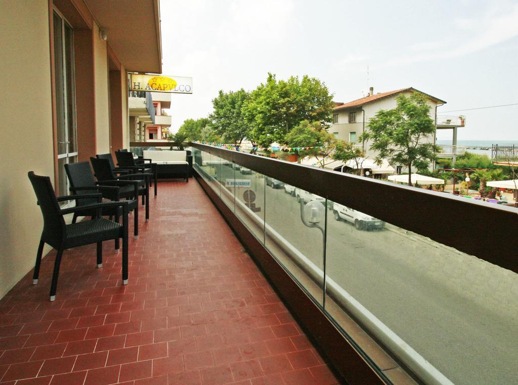 Hotel Acapulco Viserbella di Rimini Buitenkant foto