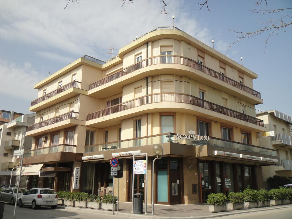 Hotel Acapulco Viserbella di Rimini Buitenkant foto