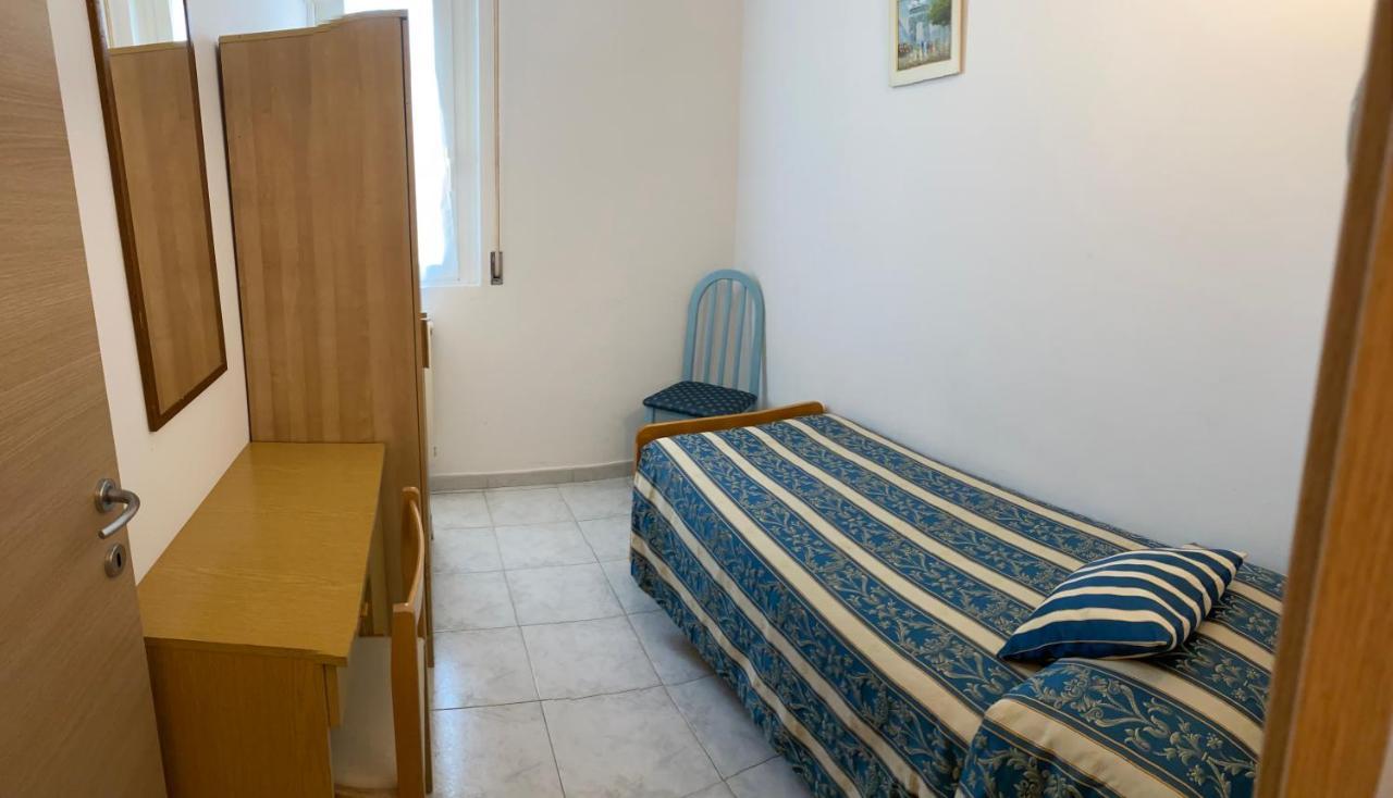Hotel Acapulco Viserbella di Rimini Buitenkant foto